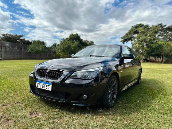 BMW 550i 4.8 SPORT SEDAN V8 32V GASOLINA 4P AUTOMÁTICO BMW 550i 4.8 SPORT SEDAN V8 32V GASOLINA 4P AUTOMÁTICO